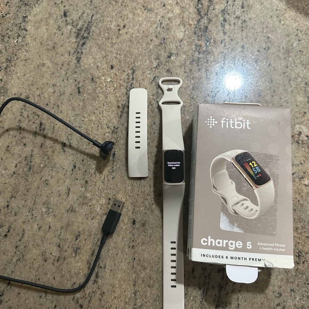 Fitbit Charge 5